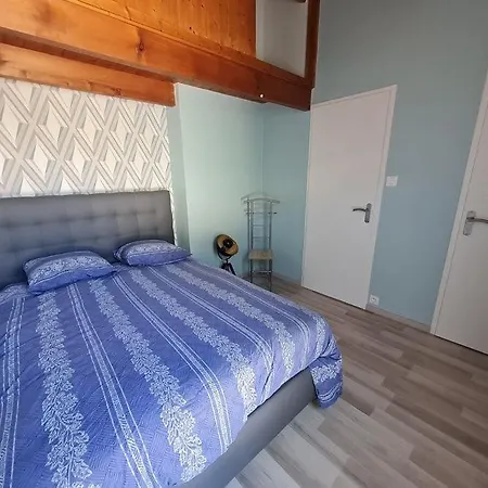 Les Maraichines Piscine Collective *